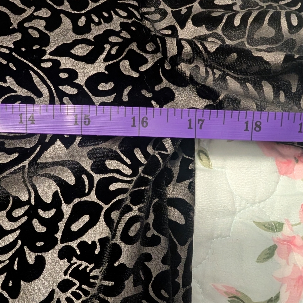 Black And Silver Patterned Two-Piece Set - image 6